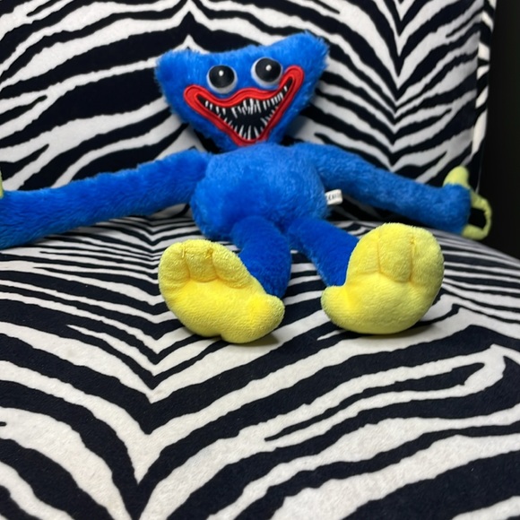 Huggy Wuggy Poppy Playtime velcro hands plush - Picture 4 of 5